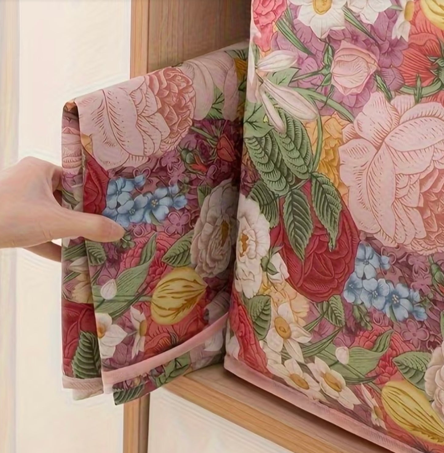 Floral Folding Woven Bag